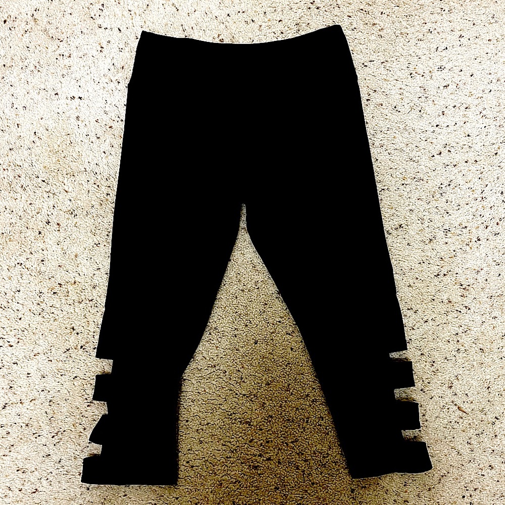 Black Onzie yoga pants Size S/M